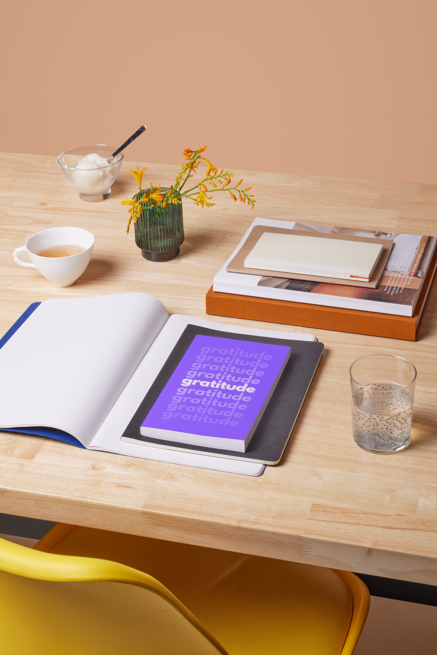 Gratitude Journal: Find Joy in the Little Things – One Day at a Time